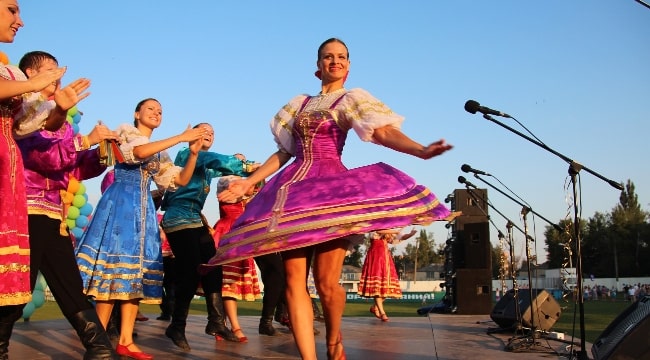 Traditional Russian Dance