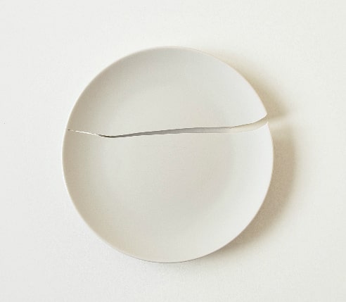 A white broken plate